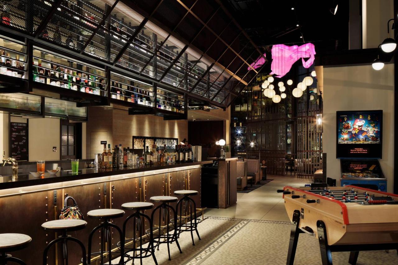 Отель Moxy Osaka Shin Umeda Экстерьер фото