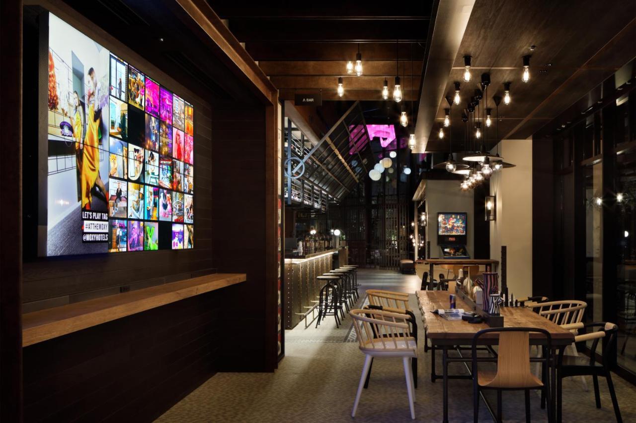 Отель Moxy Osaka Shin Umeda Экстерьер фото