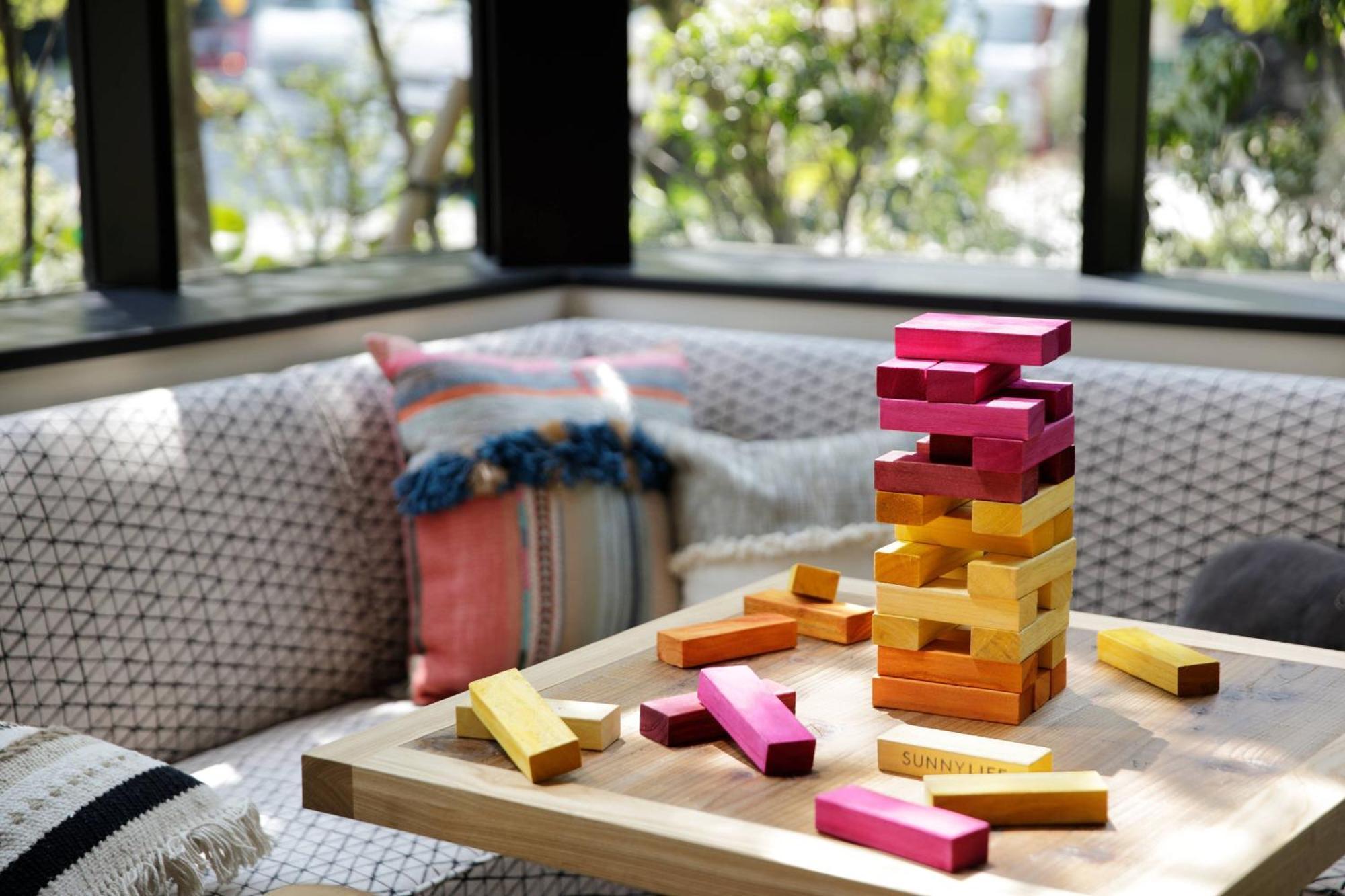 Отель Moxy Osaka Shin Umeda Экстерьер фото